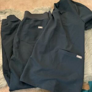 Figs scrub set charcoal.  Medium joggers and xl 2 pocket shirt